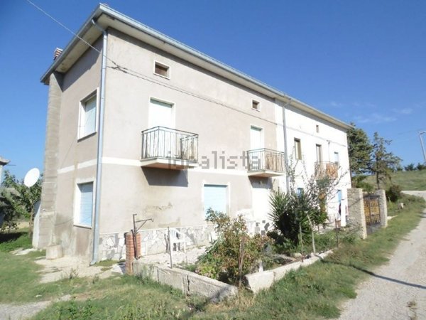 terreno agricolo in vendita a Casoli in zona Monti