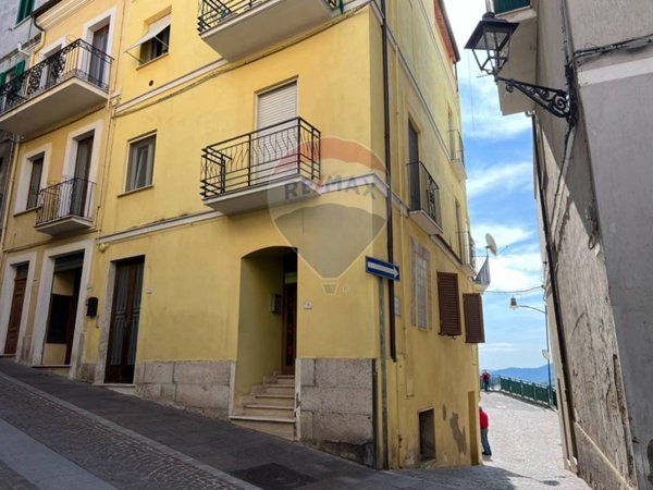 casa semindipendente in vendita a Casoli