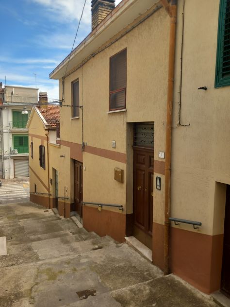 casa indipendente in vendita a Casoli