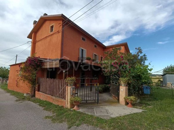 casa indipendente in vendita a Casoli in zona Monti