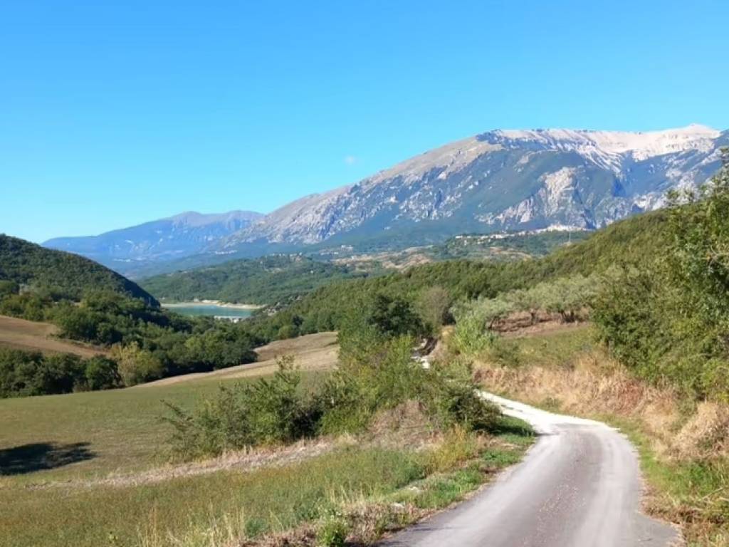 terreno agricolo in vendita a Casoli