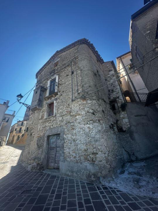 appartamento in vendita a Casoli in zona Nobili