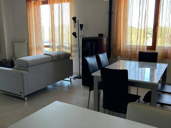 casa indipendente in vendita a Casoli