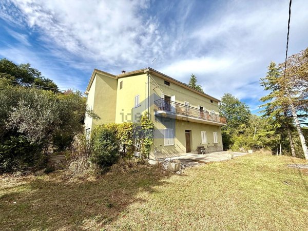 casa indipendente in vendita a Casoli