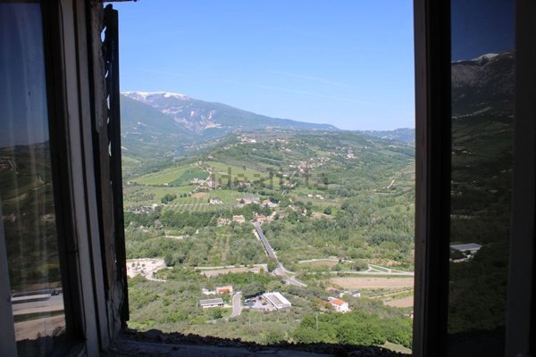 casa indipendente in vendita a Casoli