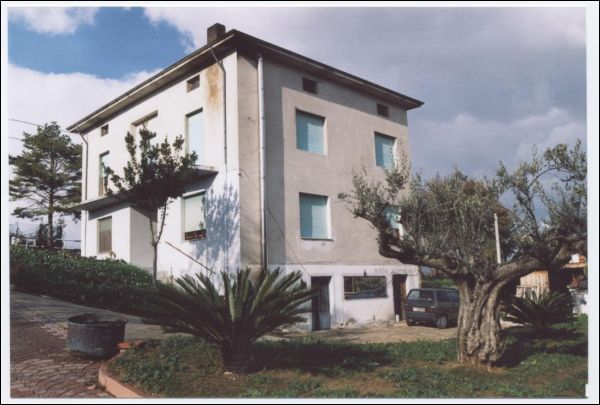 casa indipendente in vendita a Castel Frentano