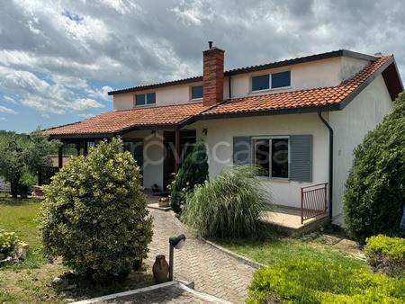 casa indipendente in vendita a Castel Frentano in zona Pietragrossa