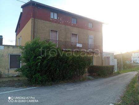 casa indipendente in vendita a Castel Frentano