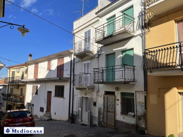 casa indipendente in vendita a Castel Frentano