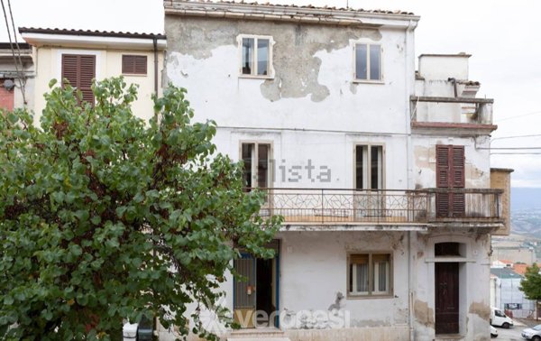 casa semindipendente in vendita a Castel Frentano