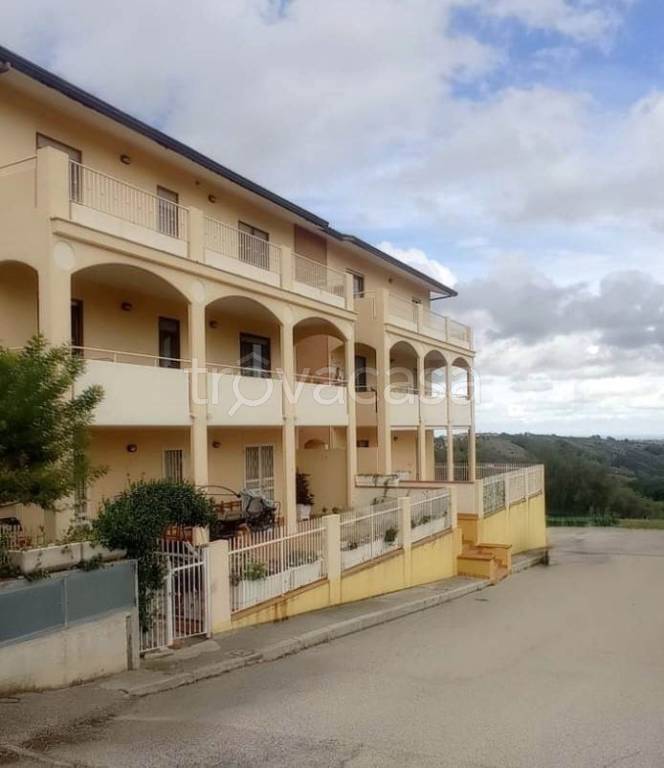 appartamento in vendita a Castel Frentano in zona Trastulli