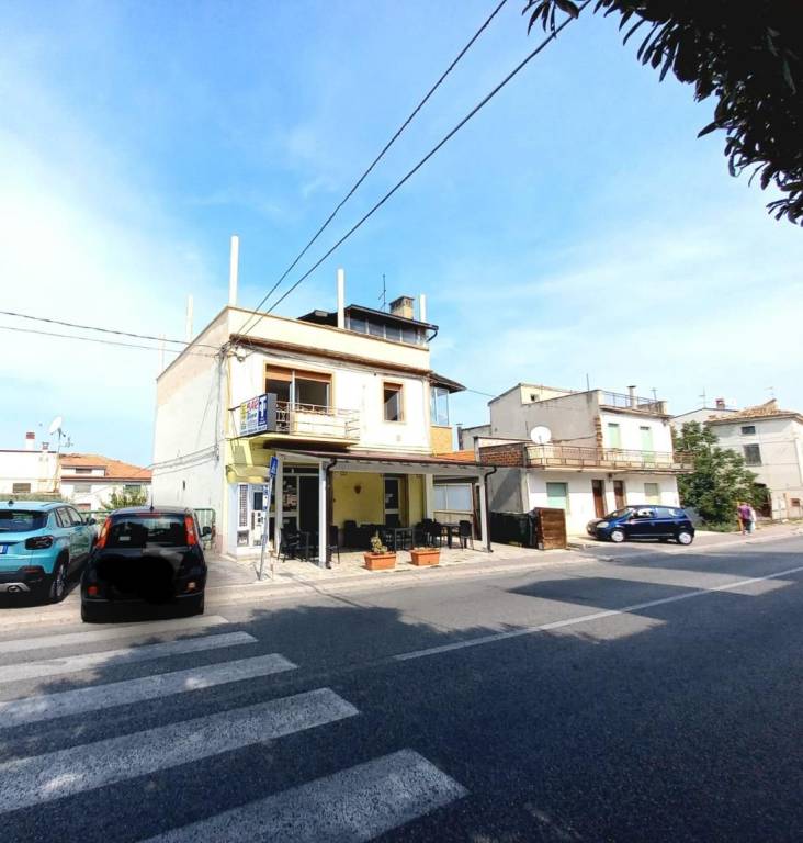 casa indipendente in vendita a Castel Frentano in zona San Rocco