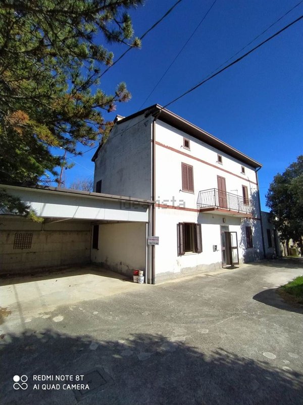 casa indipendente in vendita a Castel Frentano