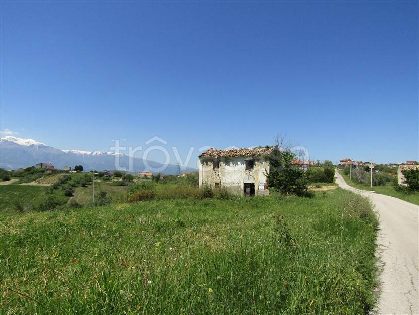 casa indipendente in vendita a Castel Frentano
