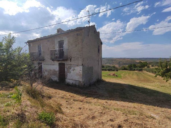 quadrivano in vendita a Castel Frentano in zona Crocetta