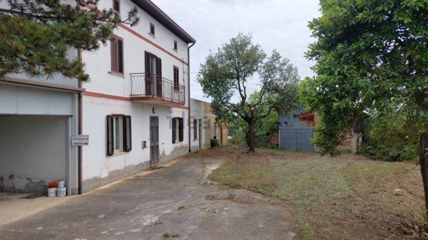 casa indipendente in vendita a Castel Frentano in zona San Vincenzo