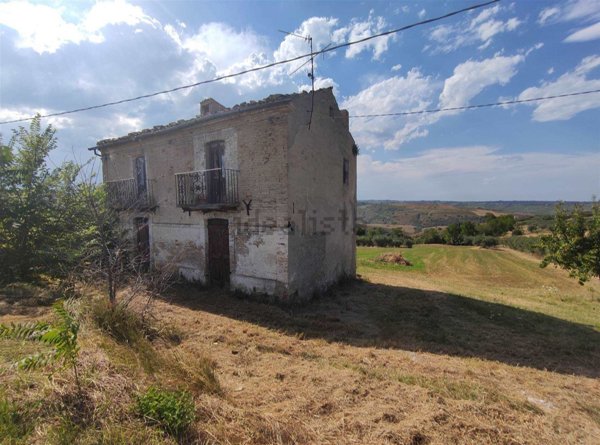casa indipendente in vendita a Castel Frentano in zona Crocetta