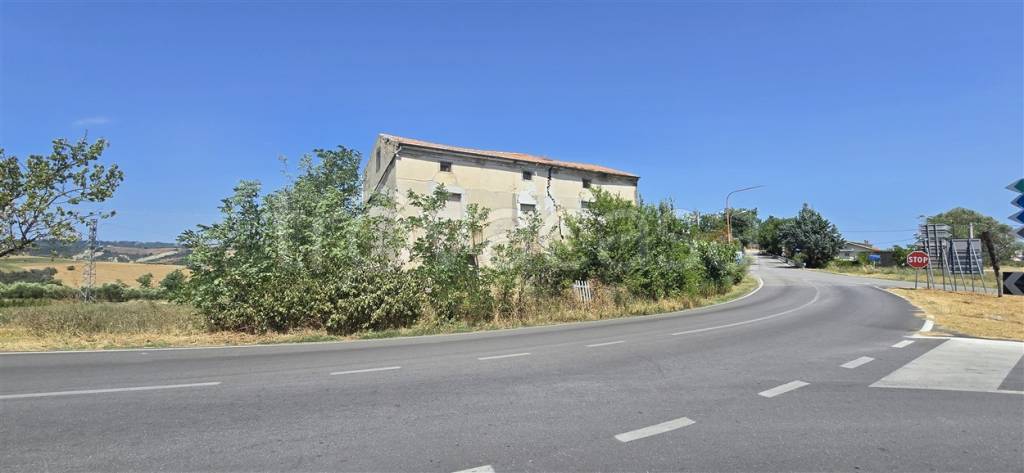 terreno agricolo in vendita a Castel Frentano