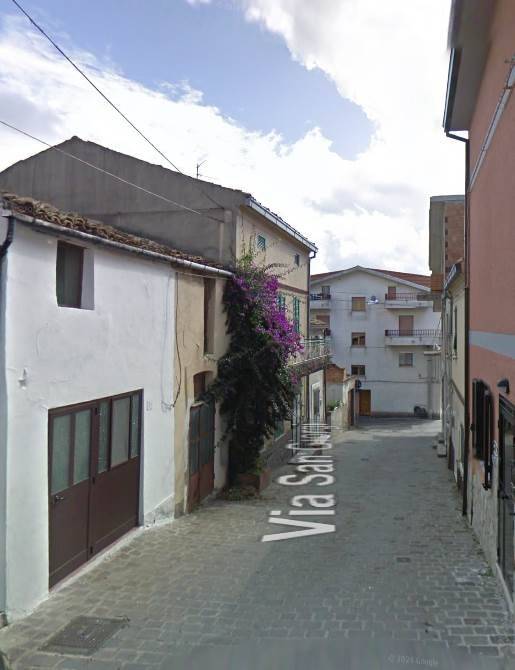 locale commerciale in vendita a Castel Frentano