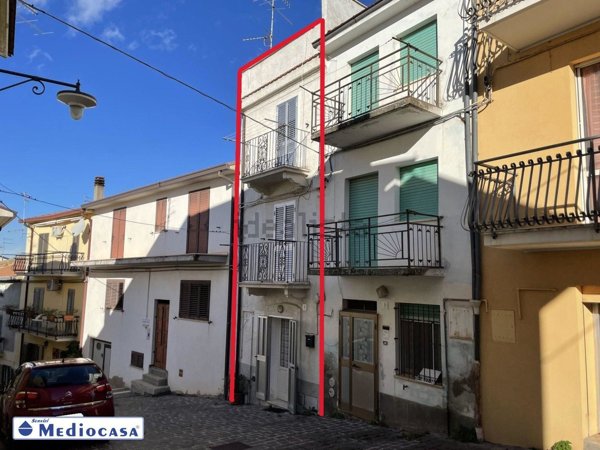 casa indipendente in vendita a Castel Frentano