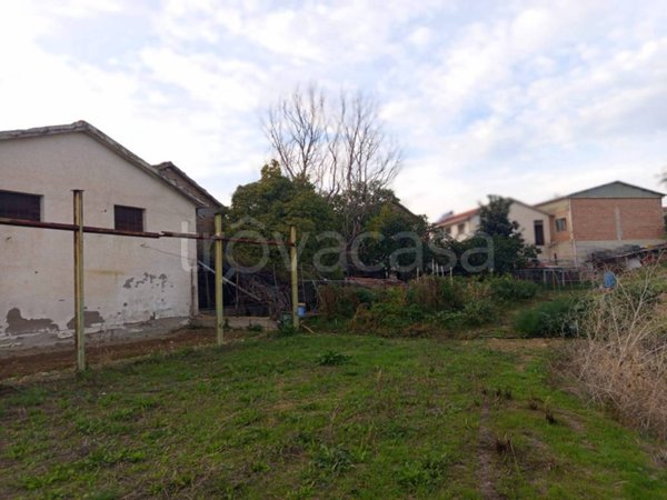 locale commerciale in vendita a Castel Frentano