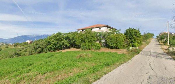 casa semindipendente in vendita a Castel Frentano in zona Lentesco