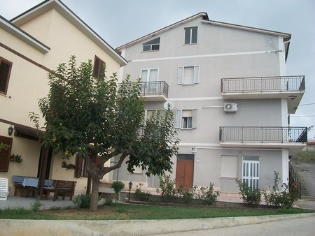 appartamento in vendita a Castel Frentano in zona Pera