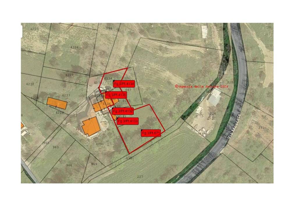 locale commerciale in vendita a Castel Frentano