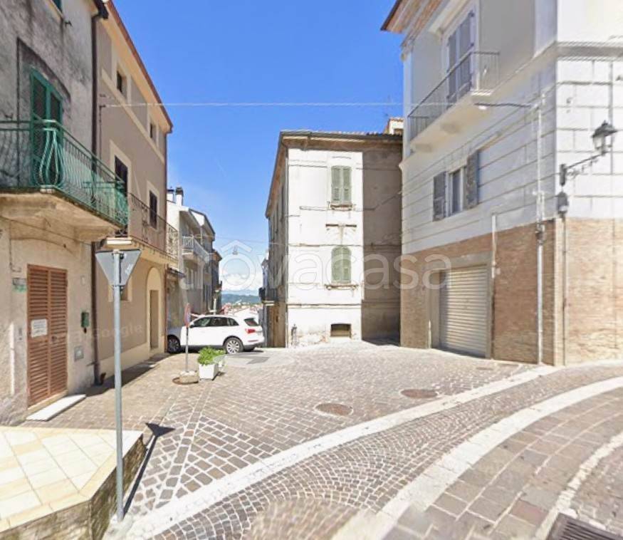 casa indipendente in vendita a Castel Frentano