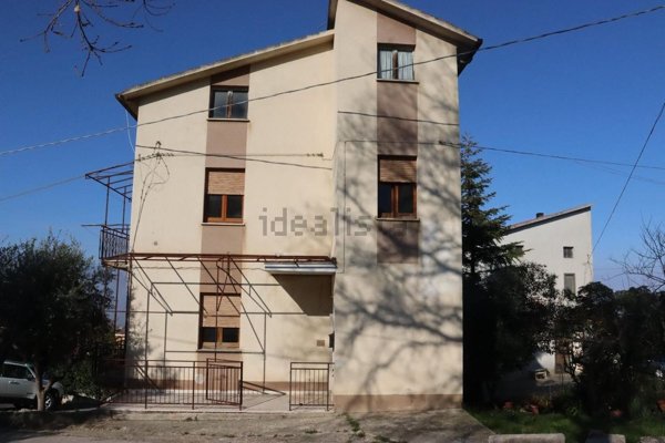 casa indipendente in vendita a Castel Frentano in zona San Vincenzo