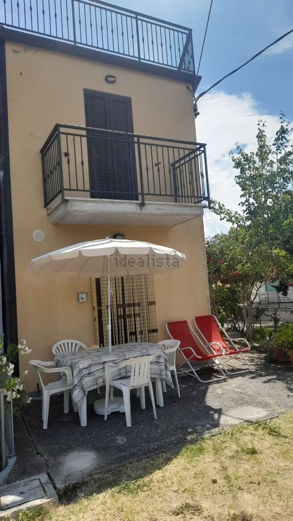 casa indipendente in vendita a Castel Frentano