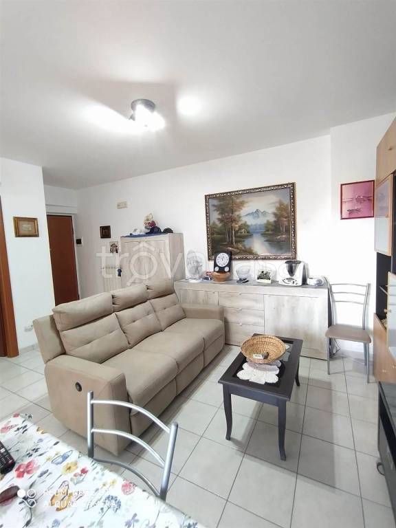 appartamento in vendita a Castel Frentano in zona Pera