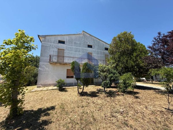 casa indipendente in vendita a Castel Frentano in zona Pietragrossa