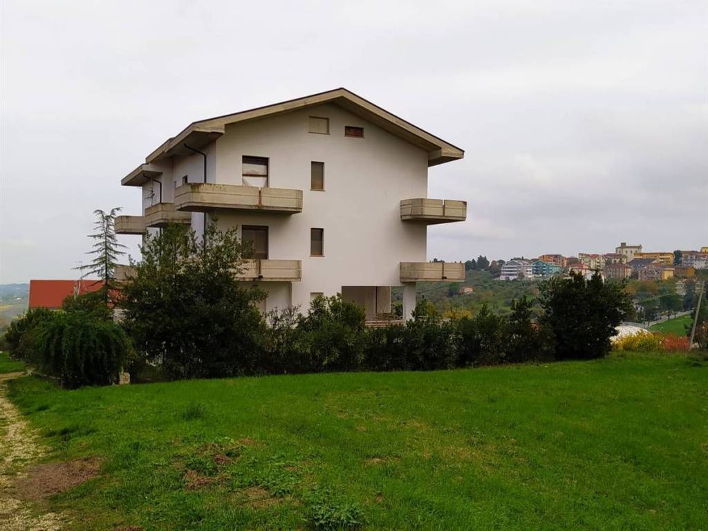 appartamento in vendita a Castel Frentano in zona Pera