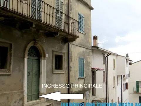 casa indipendente in vendita a Castel Frentano in zona Pera