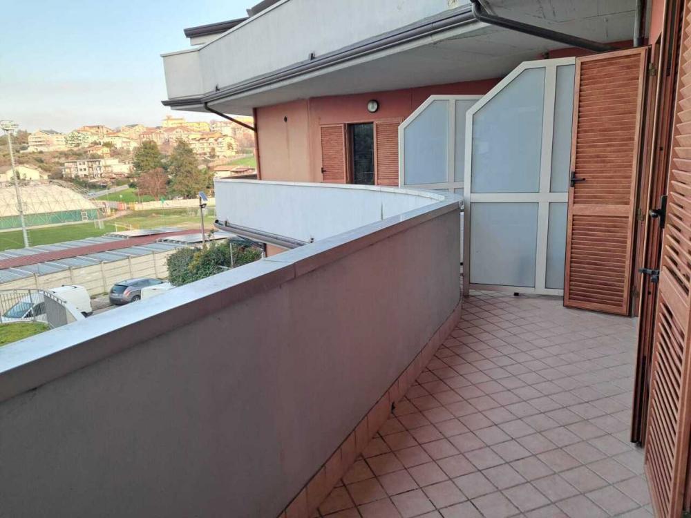 appartamento in vendita a Castel Frentano in zona Pera