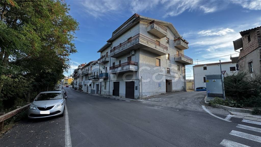 appartamento in vendita a Castel Frentano in zona Pera