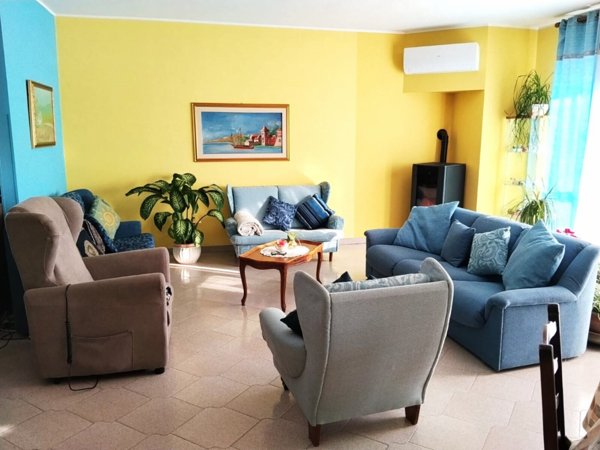 appartamento in vendita a Castel Frentano in zona Pera