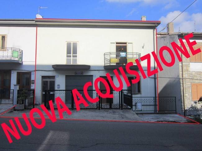 casa indipendente in vendita a Castiglione Messer Marino