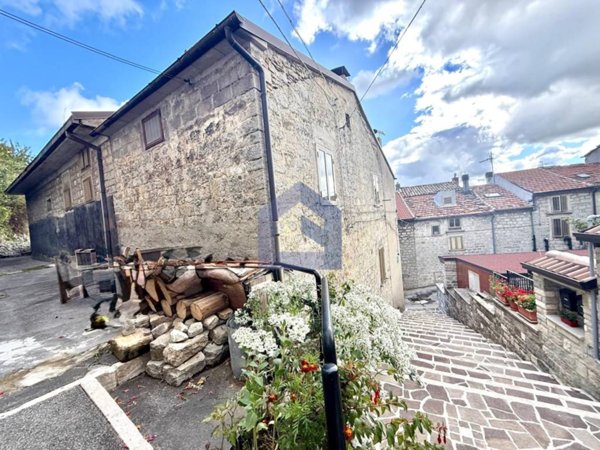 casa indipendente in vendita a Castiglione Messer Marino