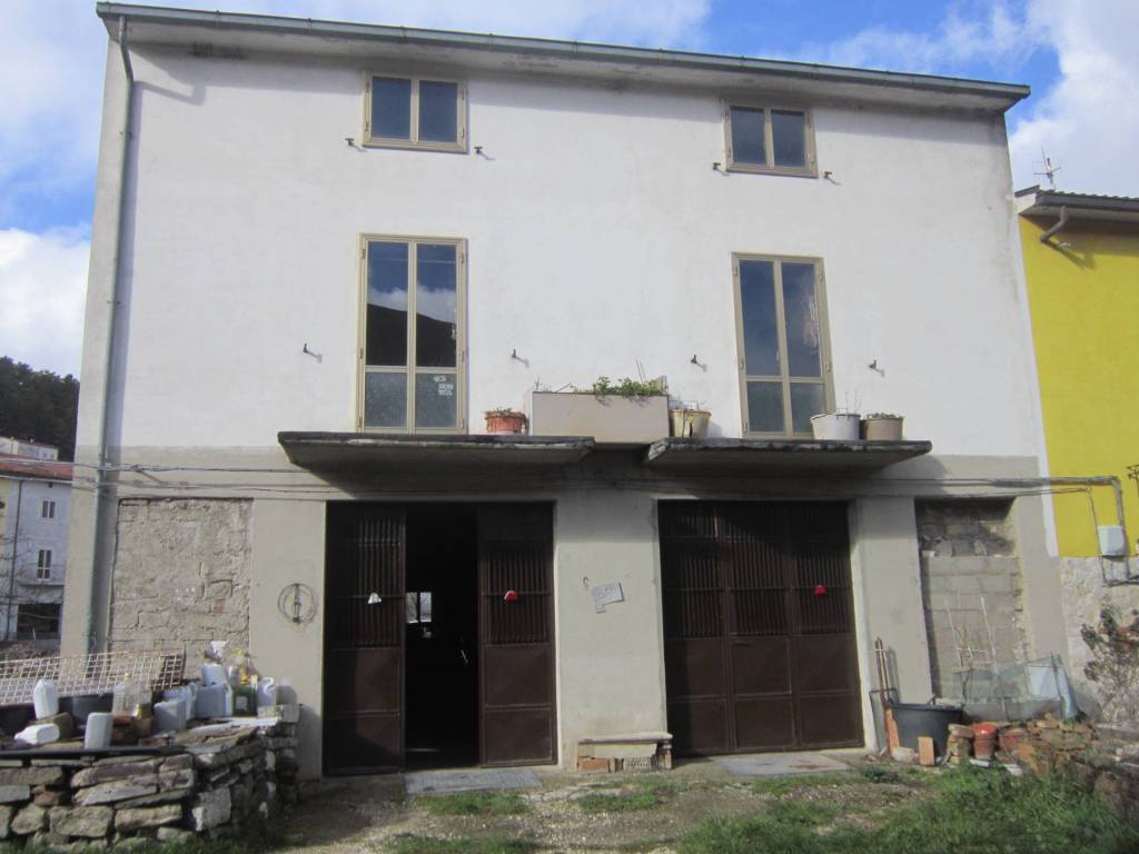 casa indipendente in vendita a Castiglione Messer Marino