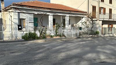 casa indipendente in vendita a Chieti