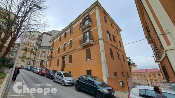 casa indipendente in vendita a Chieti in zona Viale Amendola