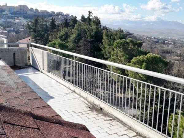 appartamento in vendita a Chieti in zona Tricalle