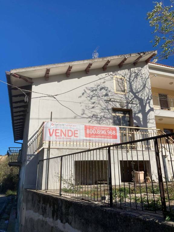 casa indipendente in vendita a Chieti in zona Chieti Scalo