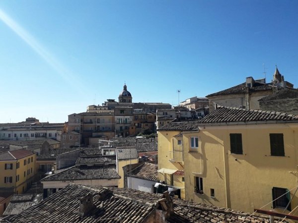 appartamento in vendita a Chieti in zona Centro Città