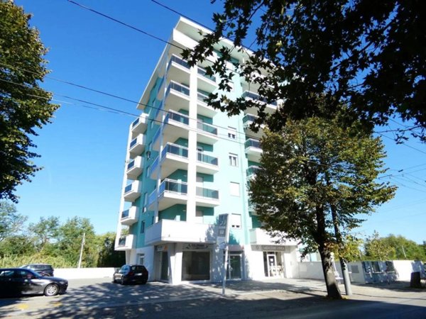 negozio in vendita a Chieti in zona Chieti Scalo