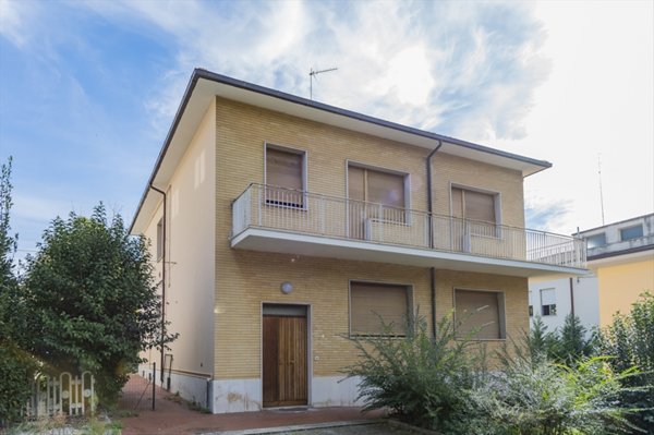 casa indipendente in vendita a Chieti
