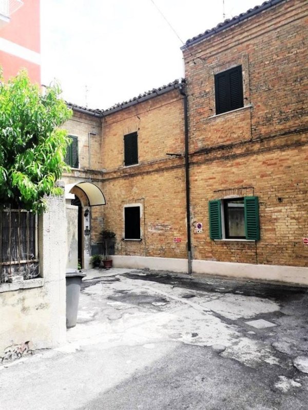 appartamento in vendita a Chieti in zona Centro Città