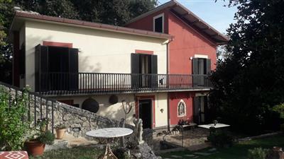casa indipendente in vendita a Chieti